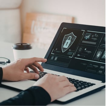Cyberverzekering op de laptop